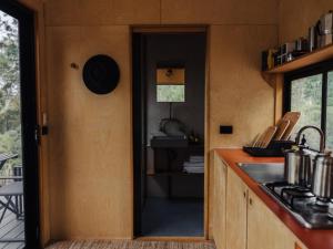 Off-Grid Cabin NestledBush with Creek Access - Kaia