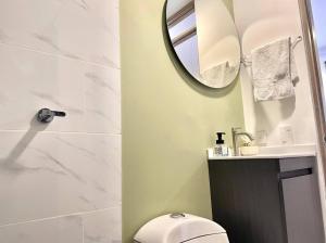 Casa palmera cozy loft 301 near everything