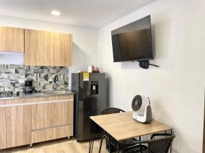 Casa palmera cozy loft 301 near everything