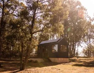 Off-Grid Cabin in the Hunter Valley - Hazel - Singleton