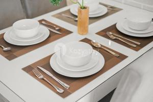 Meadow by Kozystay - Newly Renovated - Kebon Jeruk