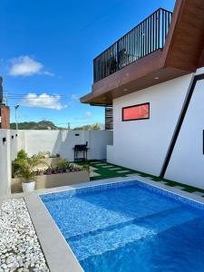 Cozy Modern A-Cabin in Tagaytay