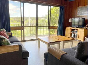 Olis at 57 Lakeside Drive, Mallacoota