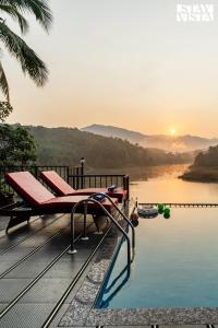 StayVista at Lagoons Villa with Lawn, Pool, WiFi