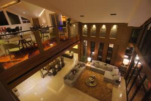 One House 10BR