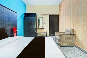 Super Collection O Mathura Near Railway Station