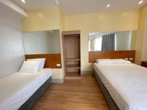 Almond Suites