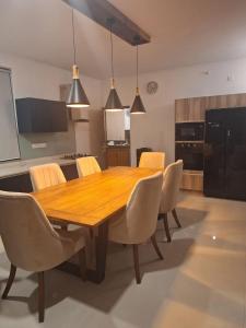 5-star Luxury House at Pitakotte