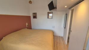 Appartements Maison plein centre ville a 100 m de la plage : photos des chambres