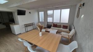 Appartements Maison plein centre ville a 100 m de la plage : photos des chambres