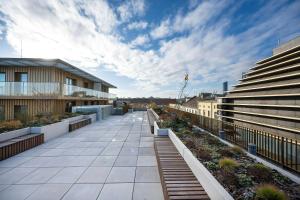 Stylish Apartments with Balcony & Parking in the Old Town of Wrocław by Noclegi Renters