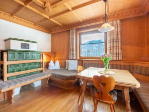 Chalet with panoramic terrace in Zell am Ziller