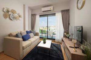 Entire Condo in Central City