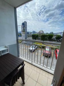 257-1BR 2 Queen size bed 1sofa bed 1 extra matress