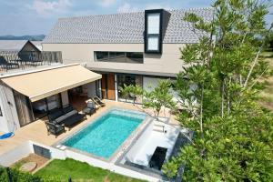 แคนเทอเบอรี่ เขาใหญ่ พูลวิลล่า สระน้ำอุ่น CANTERBURY Khaoyai