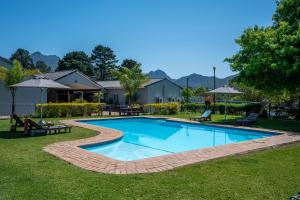 Pine Lodge George