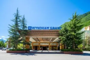 Wyndham Grand Plaza Royale Jiuzhaigou - Jiuzhaigou