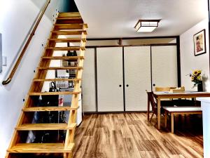 市中山居 大阪站梅田站 阪急商圈 中畸町站步行3分钟 超大獨棟别墅 适合家庭团体