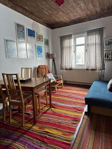 Rozas Istanbul Homestay