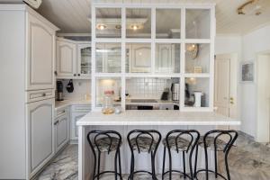 Sunfeather Apartment