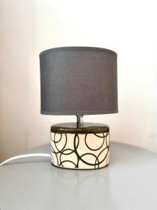 COZY PLACE NEAR BUS AND RAILWAY STATION with common kitchen, bathroom and toilet