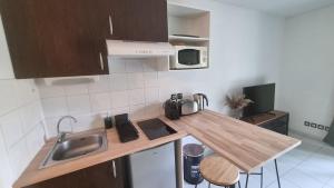 Appartements Le St Gilles - Pres Centre - Terrasse - Parking : photos des chambres