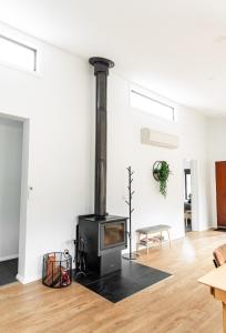 Jimmara House Modern central holiday home