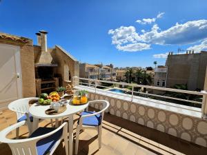 Penthouse with a large terrace next to the beaches