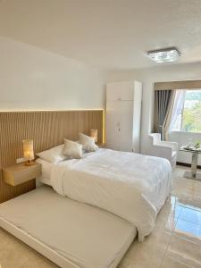 Yannas Unit with Great View in Albergo Hotel