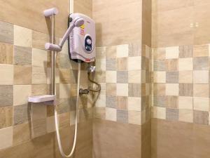 Sathiti Cafe & Bed, 100 mt from Sihom Night Market