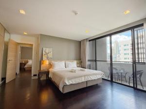 Spacious Sukhumvit apart ment near emsphere BTS phrom phong