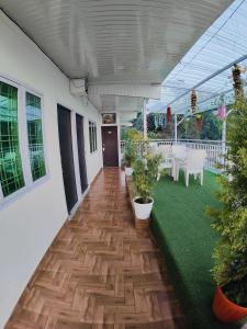 Golden Oak home stay