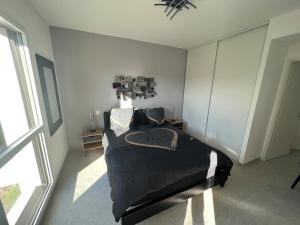 T2 neuf tout équipé ! Climatisation, wifi, parking privatif