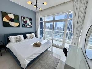 SUNRISE HOMES - 2 BR with Panoramic Marina Views