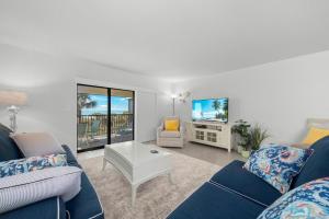 Two-Bedroom Apartment room in Sanddollar #A201
