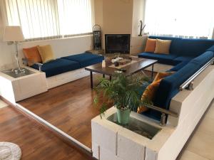 Selini Apartment with Jacuzzi