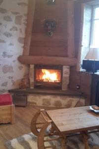 GITE DE MONTAGNE "LE CALOU" AVEC CHEMINEE ET JACUZZI situé à St Laurent-en-Grandvaux