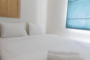 Unique and Fresh 2BR Parkland Avenue Apartment By Travelio