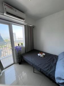 Unistay Shore Res with Bal Manila Bay View nr MOA
