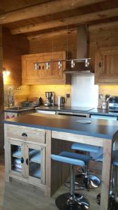 Appartements GITE LE CALOU AVEC JACUZZI situe a St Laurent-en-Grandvaux - du samedi au samedi uniquement : Appartement 1 Chambre