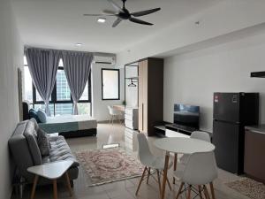 HomeSweetHome Alinea Suites Shah Alam