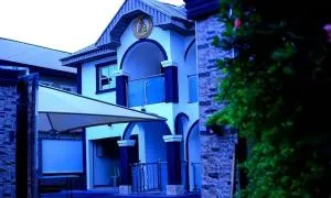 Luxurious Lukes Apartment - Ughelli