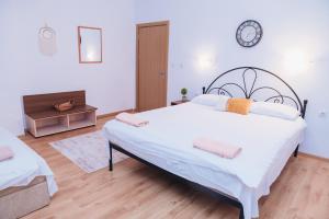 BASSO Guest Rooms