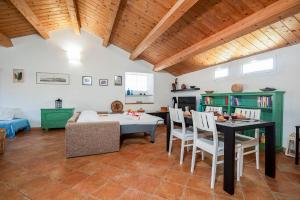 Una Mansarda Nellisola - Happy Rentals