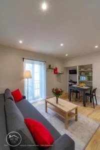 Les vieilles tours Bellevue Parking - Saint-Cassin