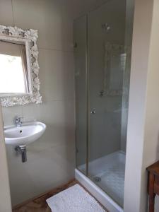 Spacious Modern Home, Paarl Winelands