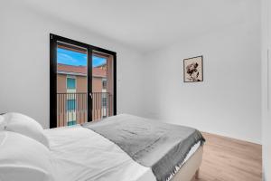 Two-Bedroom Apartment with Balcony