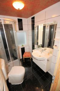 Berlinurlaub im Grünen, 6 Betten, Pool, Sauna, Spielplatz, Grill, Tischtennis