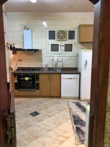 شقه مفروشه للايجار التجمع الخامس النرجس