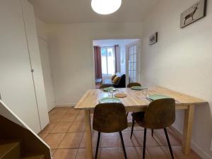 Appartements Appart-Village Le vieux Vichy centre T1,T2,T3 - Parking - Thermes : photos des chambres
